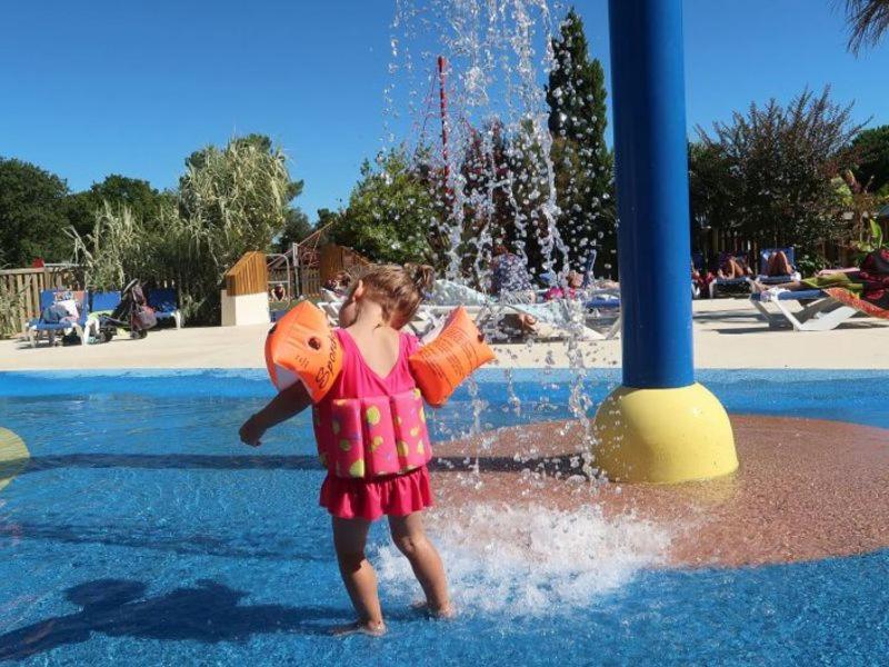 Готель Camping Officiel Siblu Mer Et Soleil Сен-Жорж-д'Олерон Екстер'єр фото