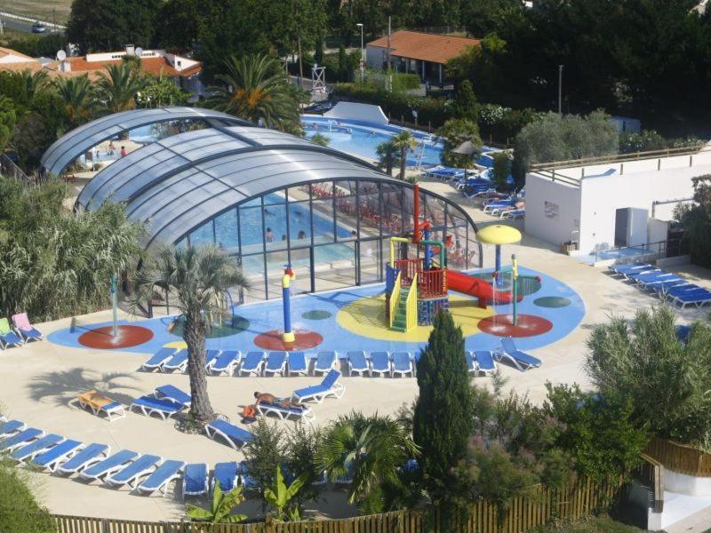 Готель Camping Officiel Siblu Mer Et Soleil Сен-Жорж-д'Олерон Екстер'єр фото